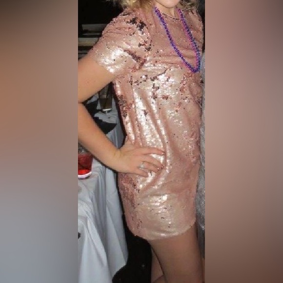 Rose Gold Sequin T-Shirt Dress -M - Picture 11 of 13